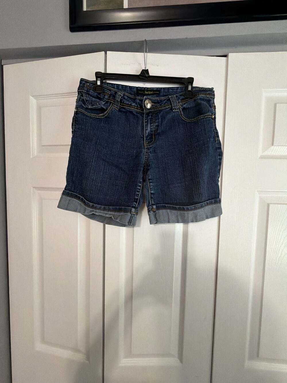 Southpole Womens Size 13 Dark Wash Denim Roll Cuff Jean Shorts